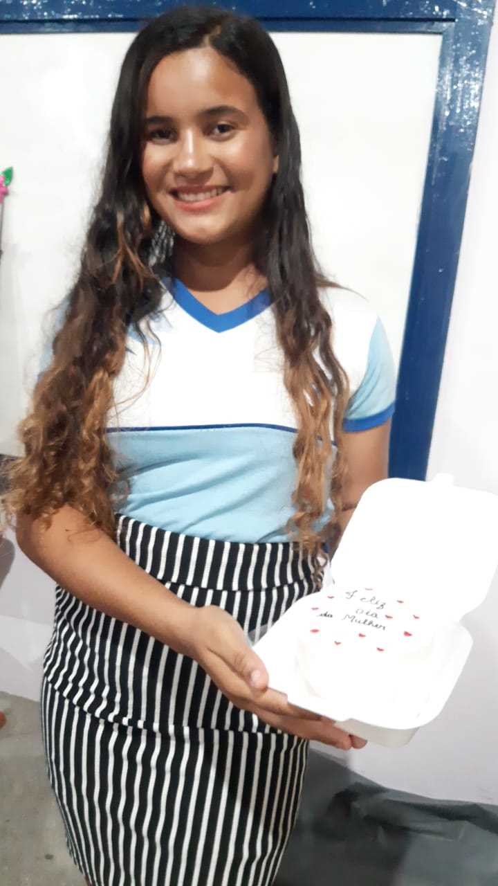 Camacã: EJA promove Projeto Mulher Beleza numa noite memorável